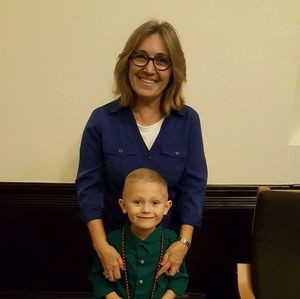 Meet your Posher, Elaine